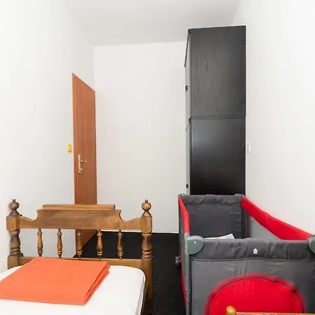 Nives Apartment Mlini